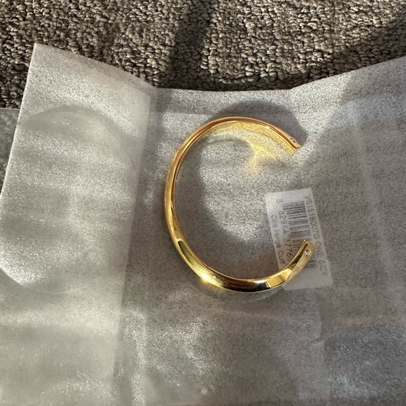 VIA SAVIENE Cira Angled Cuff